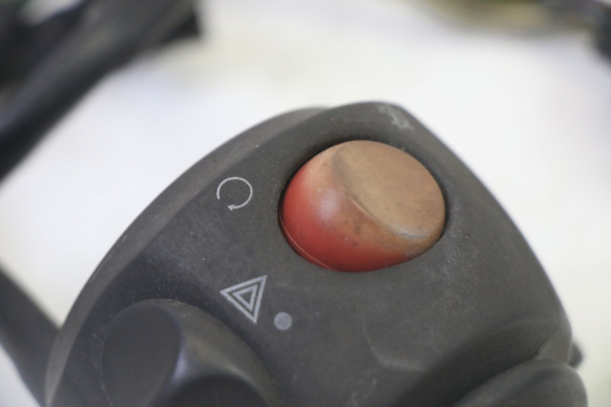 photo de CONMUTADOR DERECHA PEUGEOT SATELIS 125 (2013 - 2018)