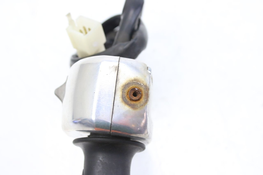photo de INTERRUPTOR DERECHO KYMCO SENTO 100 (2008 - 2013)