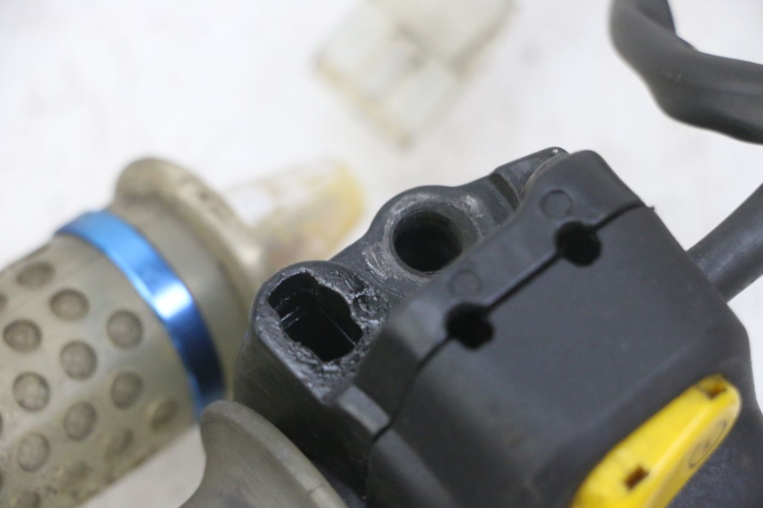 photo de CONMUTADOR DERECHA PEUGEOT SPEEDFIGHT 2 LC 50 (2000 - 2009)