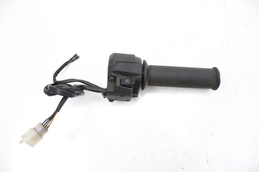 photo de CONMUTADOR DERECHA APRILIA SR R 2T LC 50 (2018 - 2021)