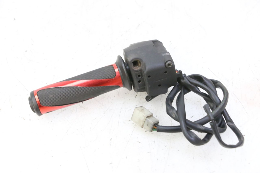 photo de CONMUTADOR DERECHA APRILIA SR R 2T LC 50 (2018 - 2021)