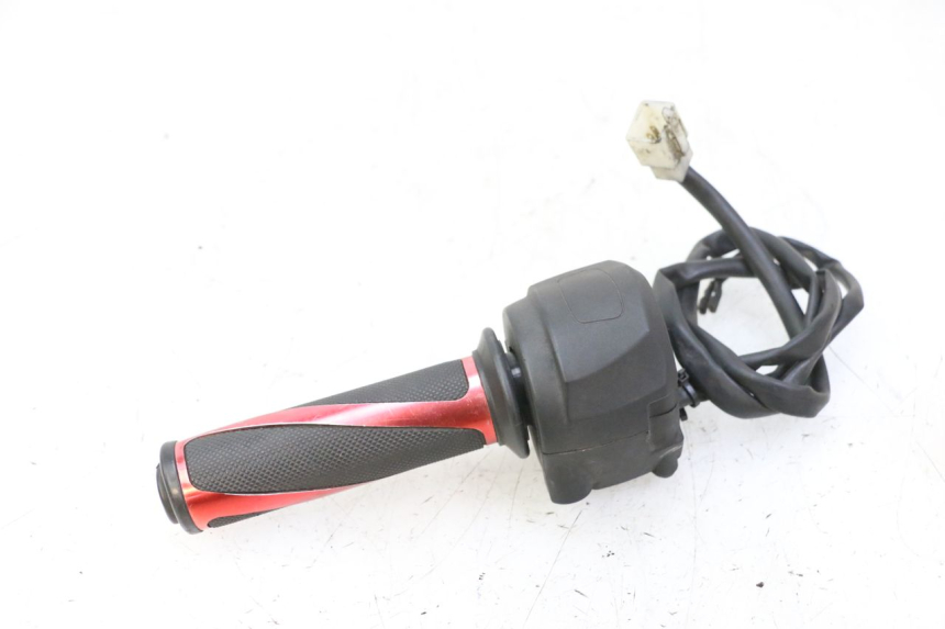 photo de CONMUTADOR DERECHA APRILIA SR R 2T LC 50 (2018 - 2021)