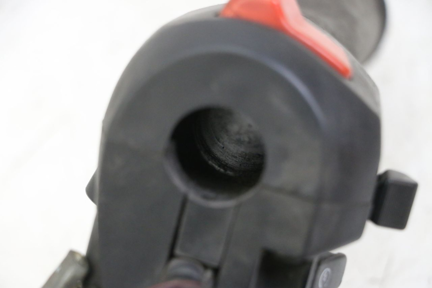photo de CONMUTADOR DERECHA SUZUKI BURGMAN 125 (2015 - 2017)