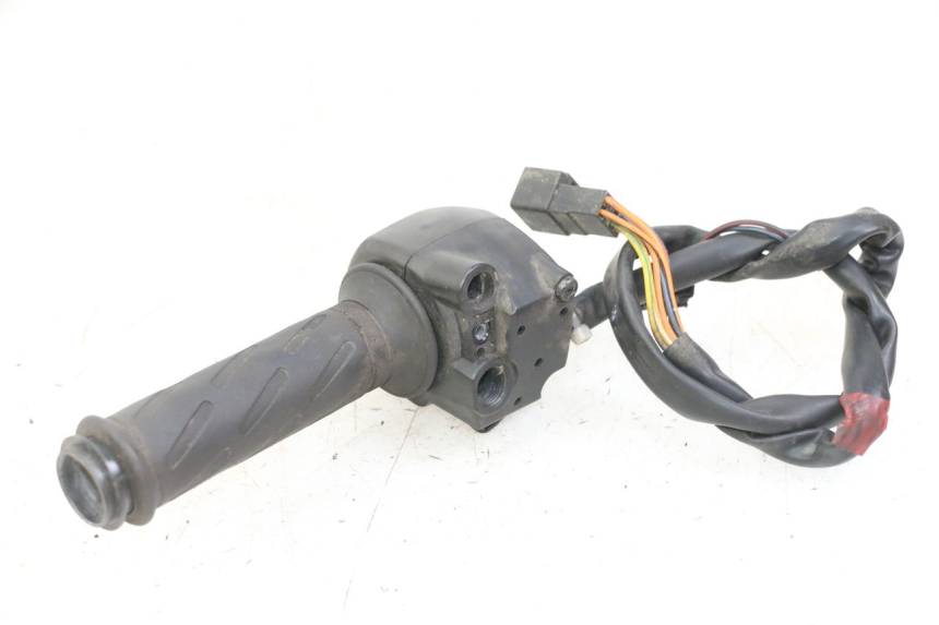 photo de INTERRUPTOR DERECHO SUZUKI BURGMAN 125 (2007 - 2014)
