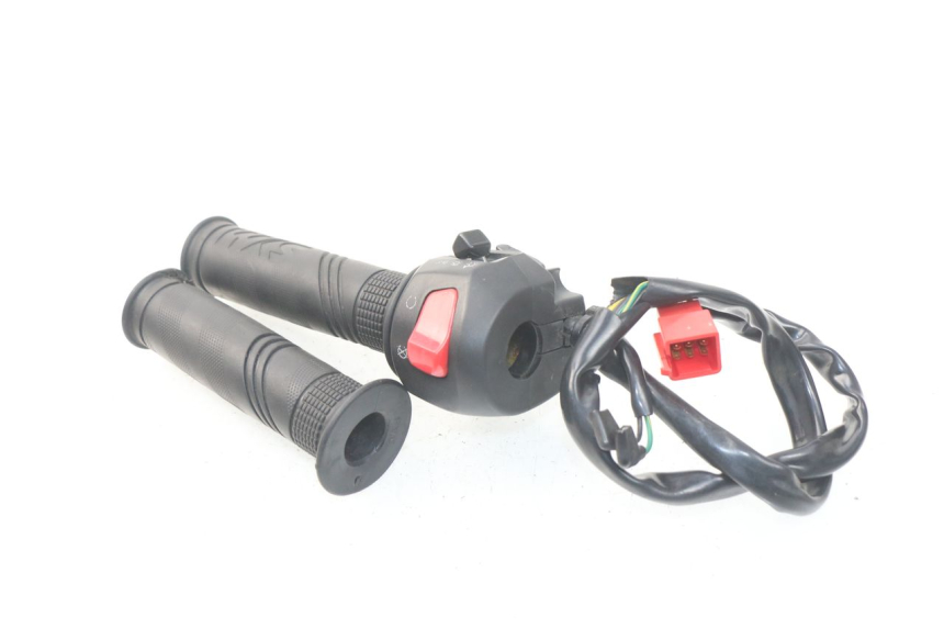 photo de CONMUTADOR DERECHA SYM JOYMAX 250 (2013 - 2017)
