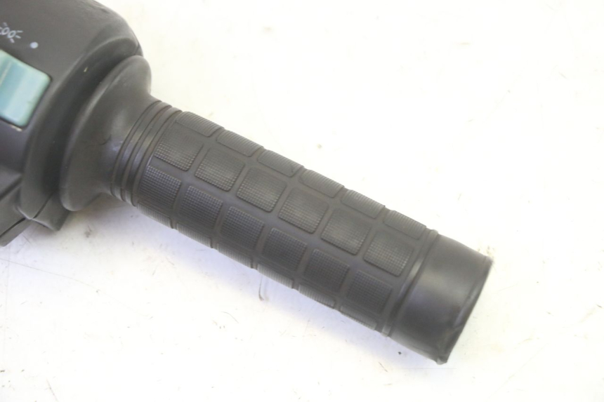 photo de COMANDO DERECHO SUKIDA TOP 1 50 (2003 - 2010) - Zoom estado de uso