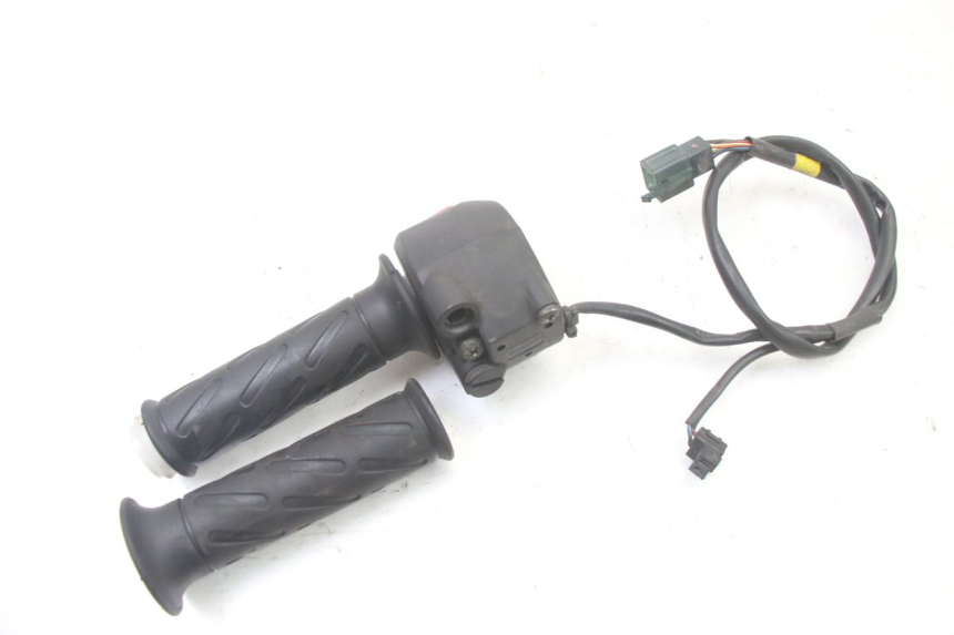 photo de CONMUTADOR DERECHA SUZUKI UH BURGMAN 125 (2002 - 2006)