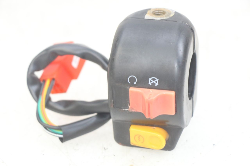 photo de INTERRUPTOR DERECHO UNIVERSAL BIKE ZN50QT-11B 50 (2018 - 2021)