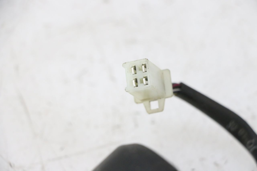 photo de INTERRUPTOR DERECHO PEUGEOT V-CLIC VCLIC 50 (2007 - 2013)