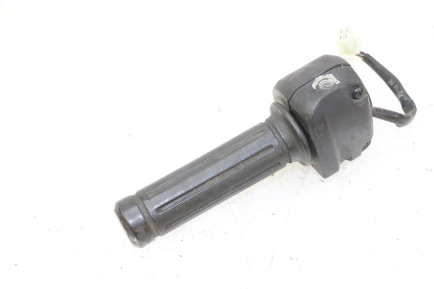 photo de INTERRUPTOR DERECHO PEUGEOT V-CLIC VCLIC 50 (2007 - 2013)
