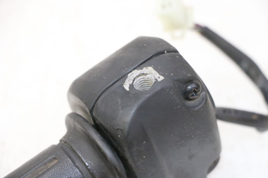 photo de INTERRUPTOR DERECHO PEUGEOT V-CLIC VCLIC 50 (2007 - 2013)