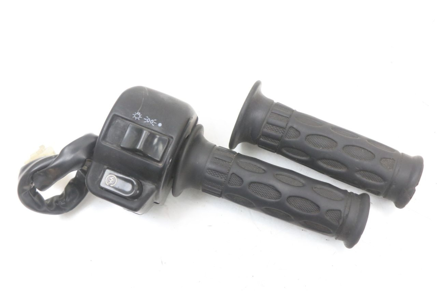 photo de CONMUTADOR DERECHA BEELINE VELOCE 4T 50 (2011 - 2020)