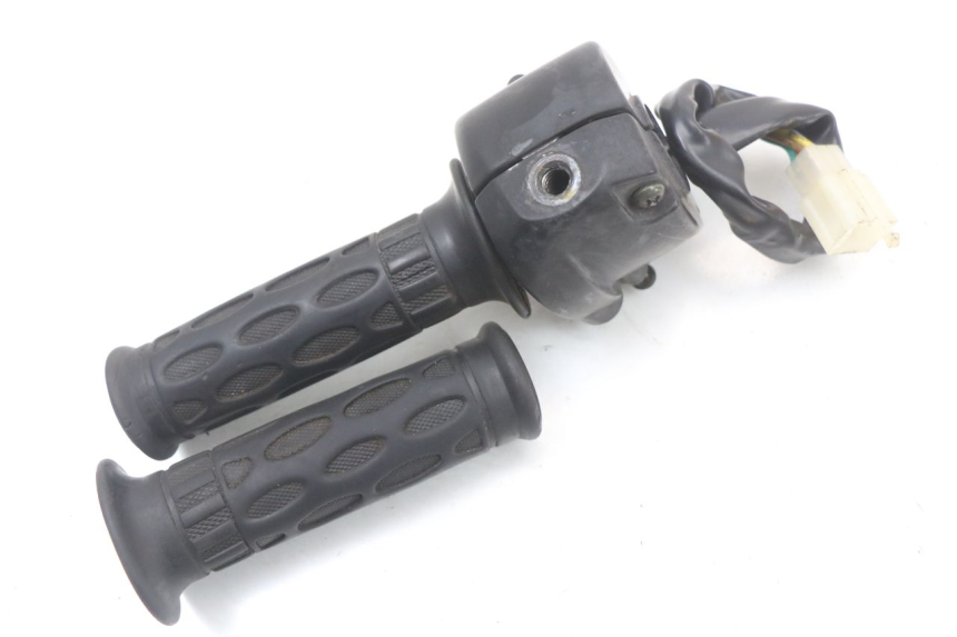 photo de CONMUTADOR DERECHA BEELINE VELOCE 4T 50 (2011 - 2020)