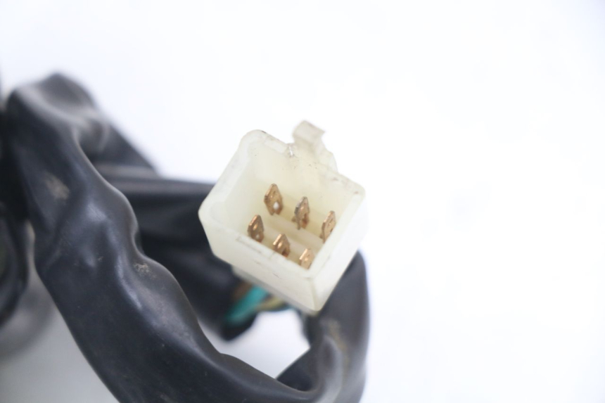 photo de CONMUTADOR DERECHA BEELINE VELOCE 4T 50 (2011 - 2020)
