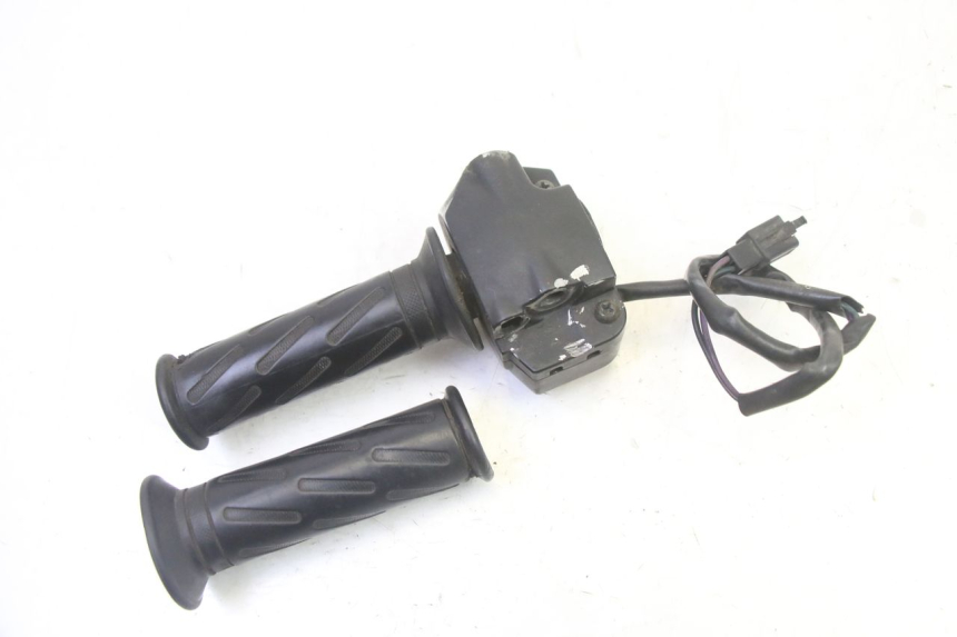 photo de INTERRUPTOR DERECHO PEUGEOT VIVACITY NEW 2T 50 (2008 - 2017)