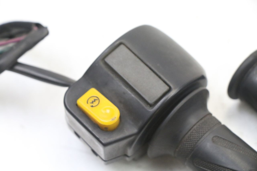 photo de CONMUTADOR DERECHA PEUGEOT VIVACITY 125 (2010 - 2017)