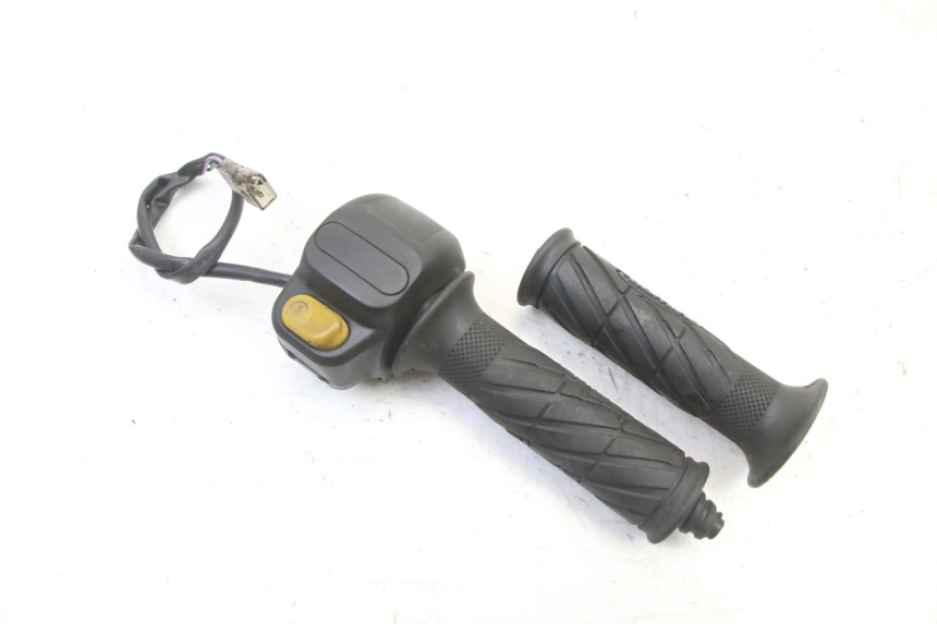 photo de INTERRUPTOR DERECHO PEUGEOT VIVACITY 50 (2004 - 2009)