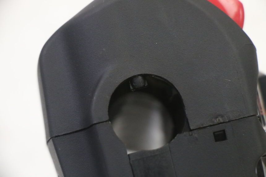 photo de CONMUTADOR DERECHA YAMAHA XMAX X-MAX 125 (2021 - 2025)