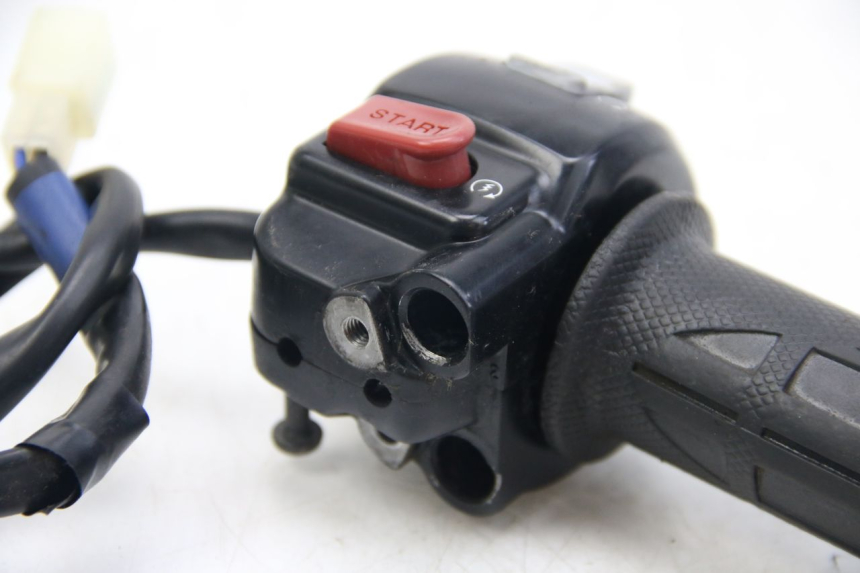 photo de INTERRUPTOR DERECHO YAMAHA BW'S BWS 125 (2010 - 2013)