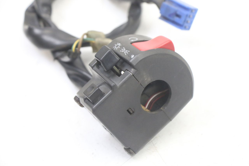 photo de INTERRUPTOR DERECHO YAMAHA FZS FAZER 600 (2001 - 2003)