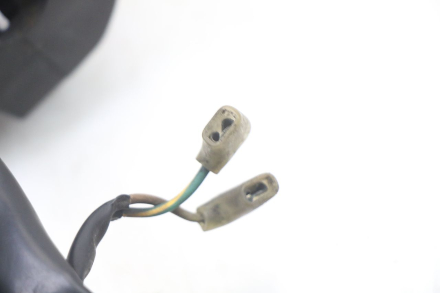 photo de INTERRUPTOR DERECHO YAMAHA FZS FAZER 600 (2001 - 2003)