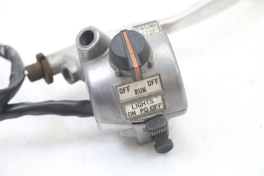 photo de INTERRUPTOR DERECHO YAMAHA SR 125 (1982 - 2003)
