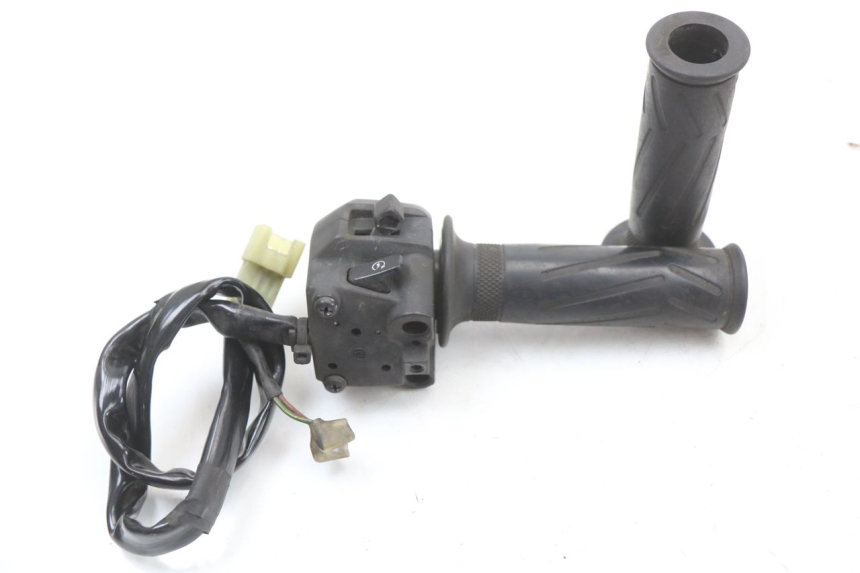 photo de INTERRUPTOR DERECHO YAMAHA X-MAX XMAX 125 (2010 - 2014)