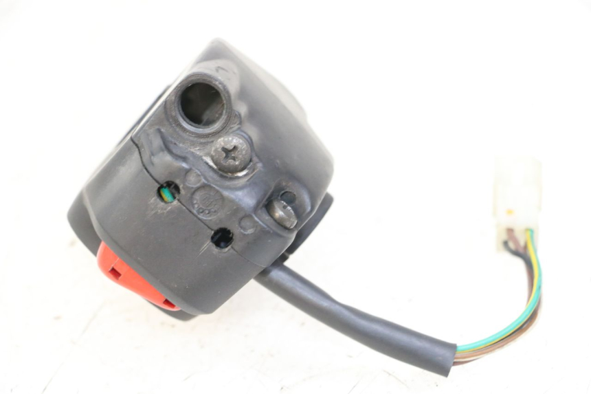 photo de INTERRUPTOR DERECHO YAMAHA YP MAJESTY 125 (2007 - 2010)