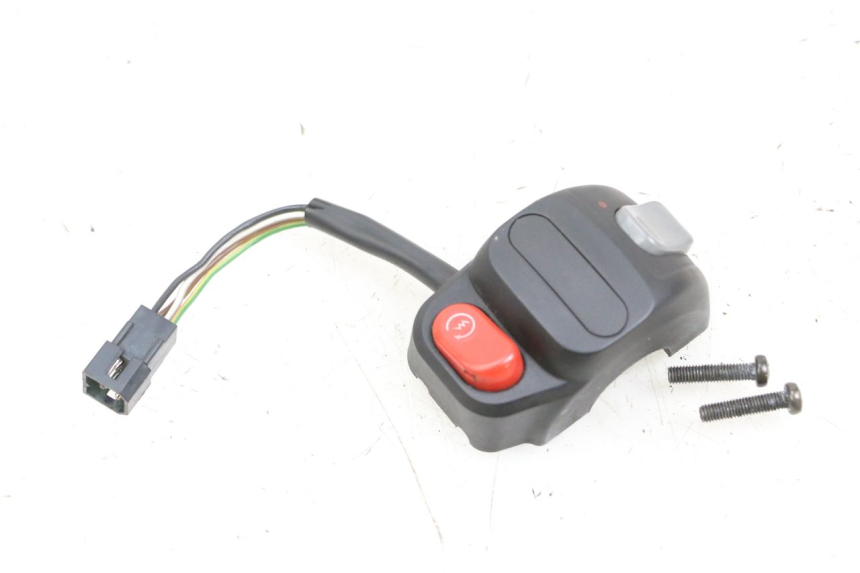 photo de INTERRUPTOR DERECHO YAMAHA YP MAJESTY 125 (2002 - 2006) - Vista principal