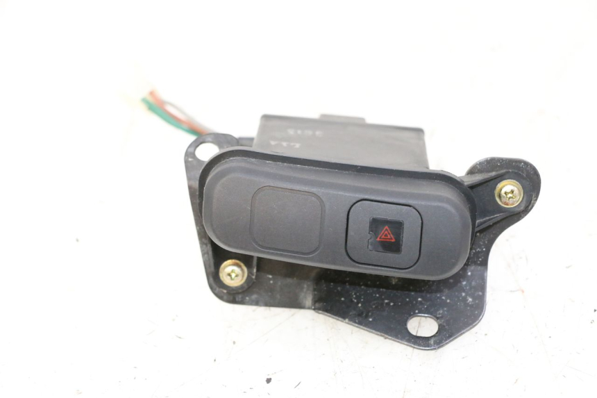 photo de CONMUTADOR LUCES EMERGENCIA SYM JOYMAX 125 (2010 - 2017)