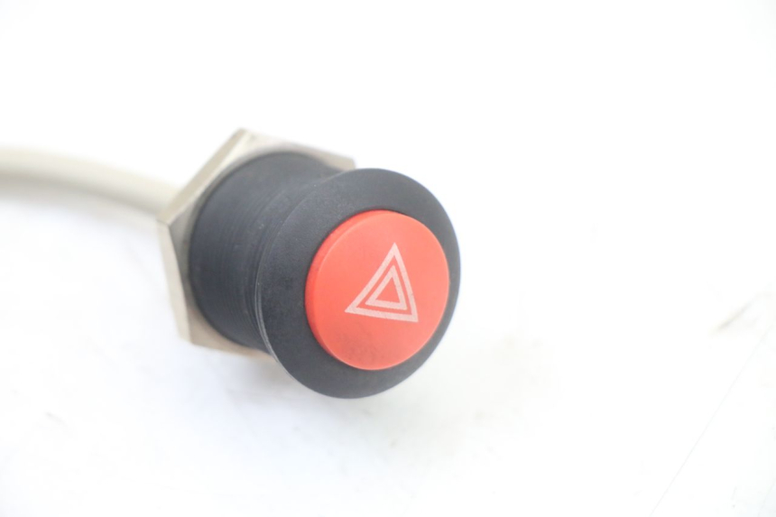 photo de CONMUTADOR LUCES EMERGENCIA LIGIER PULSE 3 1 (2014 - 2020)