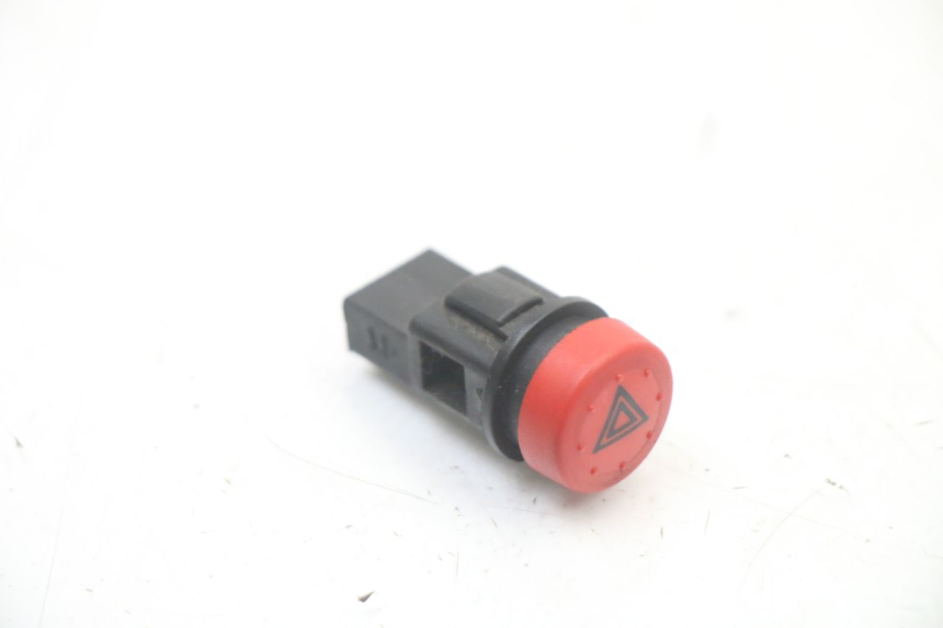 photo de CONMUTADOR LUCES EMERGENCIA PIAGGIO MP3 500 (2014 - 2016)