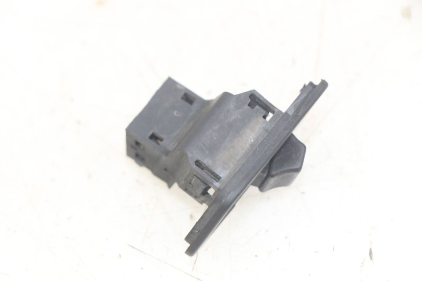 photo de CONMUTADOR DE LUCES DE EMERGENCIA YAMAHA X-MAX XMAX 250 (2006 - 2009)