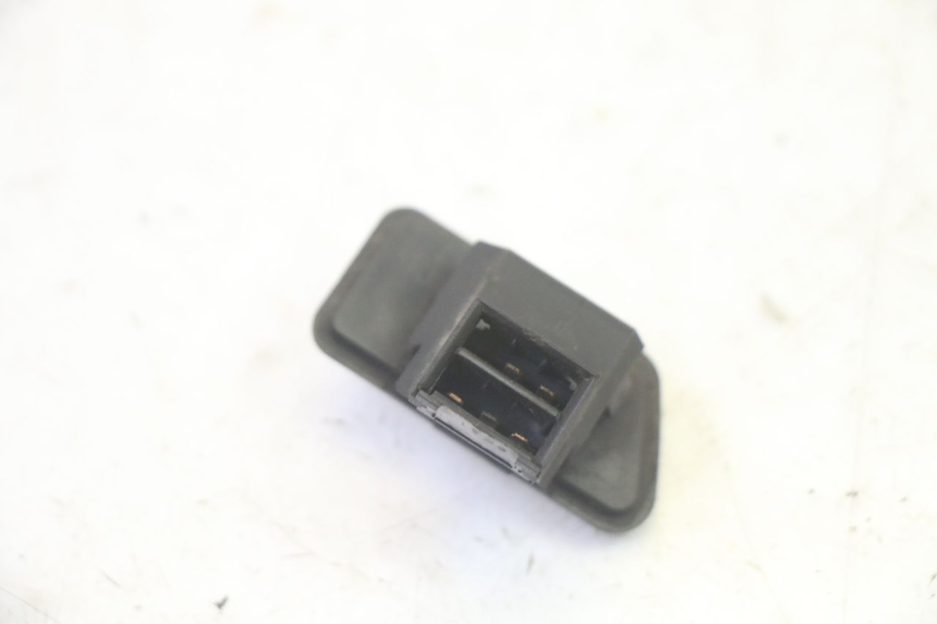 photo de CONMUTADOR DE LUCES DE EMERGENCIA YAMAHA X-MAX XMAX 250 (2006 - 2009)