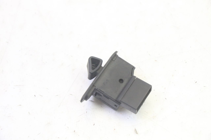 photo de CONMUTADOR DE LUCES DE EMERGENCIA PIAGGIO XEVO - X EVO 125 (2007 - 2016) - Zoom estado de uso