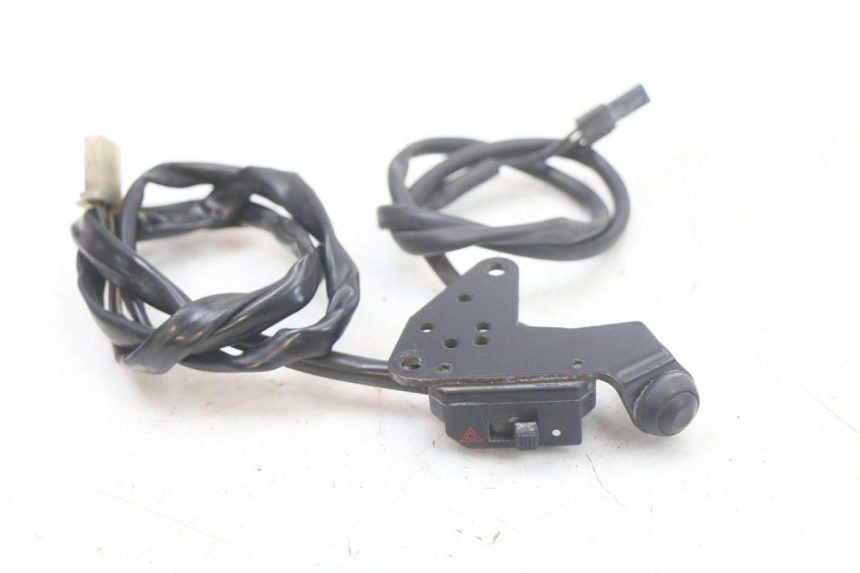 photo de CONMUTADOR LUCES EMERGENCIA YAMAHA FJR ABS 1300 (2006 - 2012)