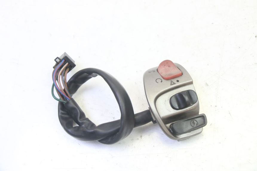 photo de CONMUTADOR IZQUIERDA QUADRO 4 4D 350 (2015 - 2018)