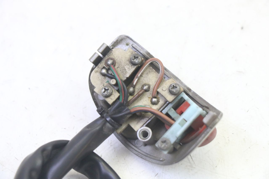 photo de CONMUTADOR IZQUIERDA QUADRO 4 4D 350 (2015 - 2018)