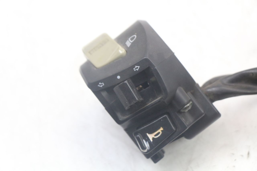 photo de INTERRUPTOR DE LUCES IZQUIERDO JONWAY AZTRAL 125 (2008 - 2017)