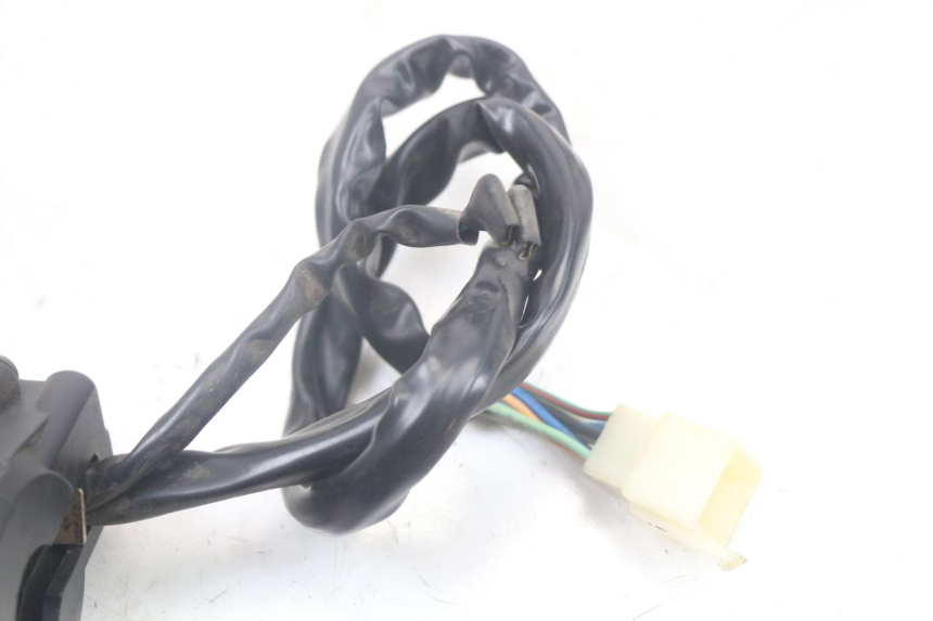 photo de INTERRUPTOR DE LUCES IZQUIERDO JONWAY AZTRAL 125 (2008 - 2017)