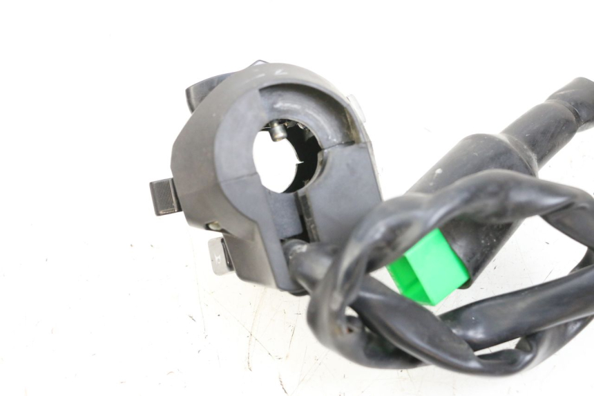 photo de CONMUTADOR IZQUIERDA MAG POWER BOMBERS 4T 50 (2016 - 2026) - Zoom estado de uso