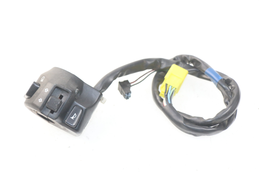 photo de INTERRUPTOR DE LUCES IZQUIERDO SUZUKI BURGMAN 125 (2007 - 2014)