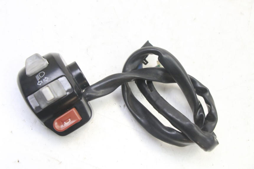 photo de INTERRUPTOR DE LUCES IZQUIERDO YAMAHA BW'S BWS 125 (2010 - 2013)