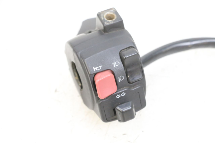 photo de INTERRUPTOR DE LUCES IZQUIERDO YAMAHA BW'S EASY 50 (2013 - 2016) - Recambio usado revisado