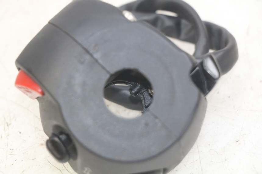photo de INTERRUPTOR DE LUCES IZQUIERDO PEUGEOT CITYSTAR AIR 125 (2014 - 2017)