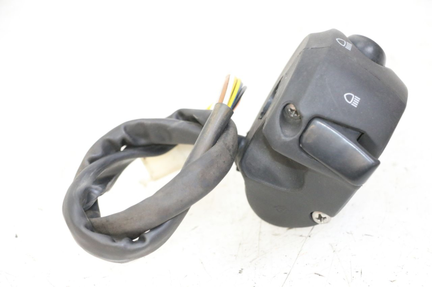 photo de INTERRUPTOR DE LUCES IZQUIERDO PEUGEOT CITYSTAR 50 (2013 - 2017)