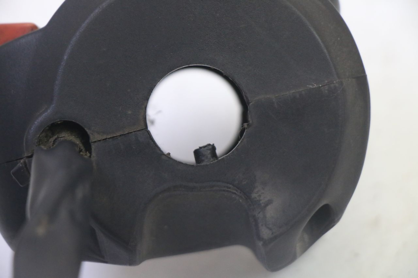 photo de INTERRUPTOR DE LUCES IZQUIERDO PEUGEOT CITYSTAR 50 (2013 - 2017)