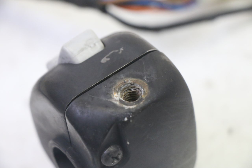 photo de INTERRUPTOR DE LUCES IZQUIERDO SYM CROX 4T 50 (2016 - 2023)