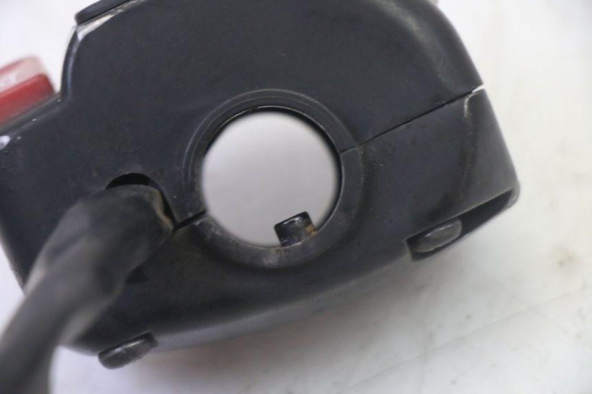 photo de INTERRUPTOR DE LUCES IZQUIERDO SYM CROX 4T 50 (2016 - 2023)