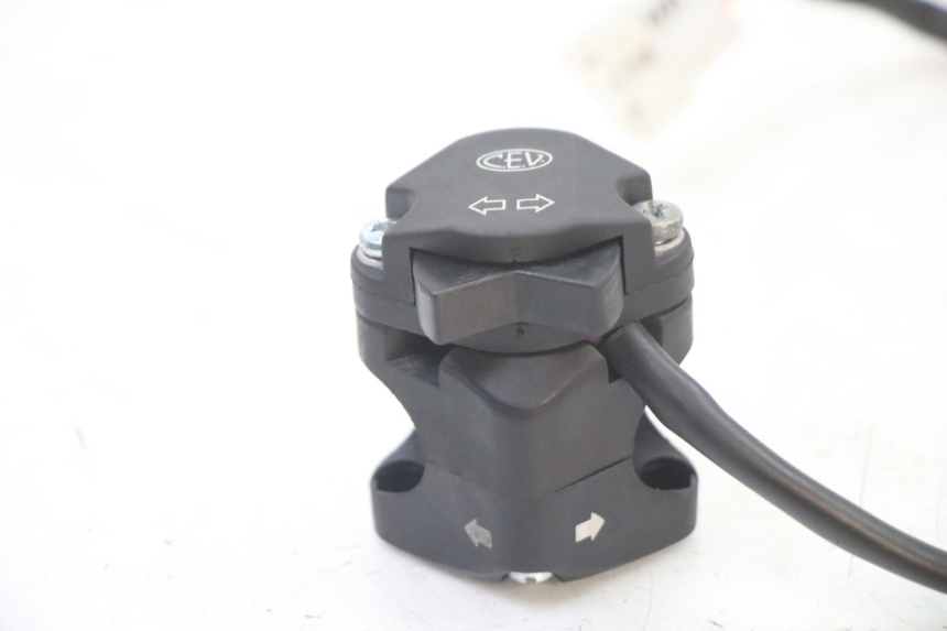 photo de CONMUTADOR IZQUIERDA DERBI SENDA SM DRD X-TREME 50 (2011 - 2017)